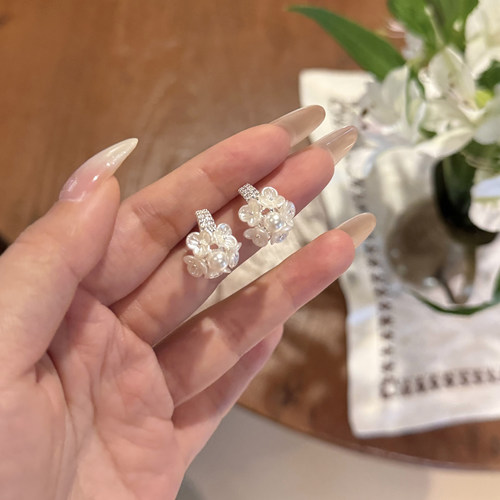 法式Paris珍珠花朵耳环