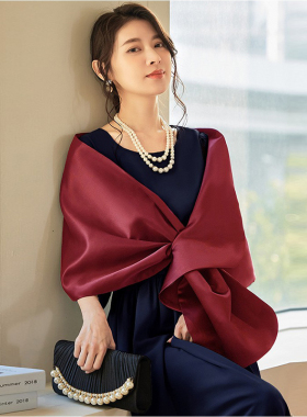 酒红香槟金新娘敬酒婚纱披肩