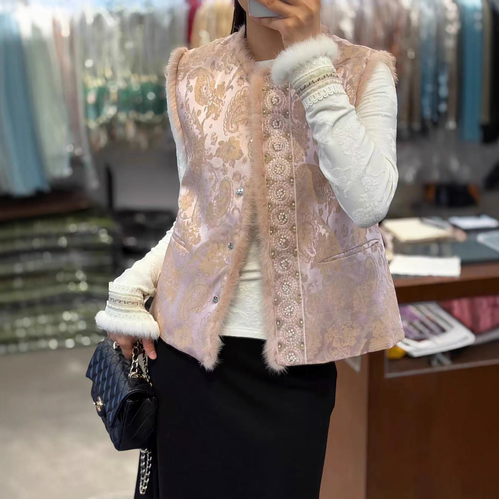 来此购 女士2025新款中式国风背心复古织锦提花拼接毛毛夹棉马甲