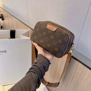 轻奢品牌优草坊小包包女2025新款潮真皮单肩斜挎包多层多拉链女包