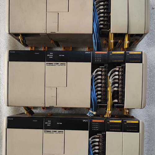 可维修PLC，CQM1-CPU11PA206，欧姆龙三套型号、、