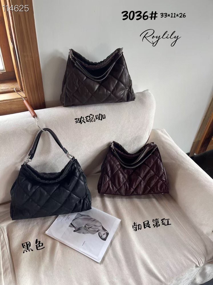 泡芙大菱格单肩质感女包2025新款腋下包高级洋气通勤斜挎包潮包