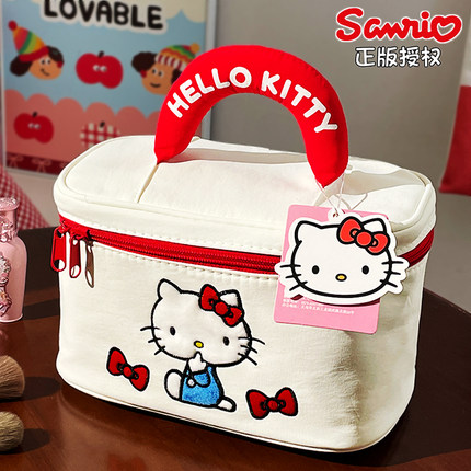 三丽鸥helloKitty可爱化妆包女伴手礼袋便携外出大容量洗漱收纳袋