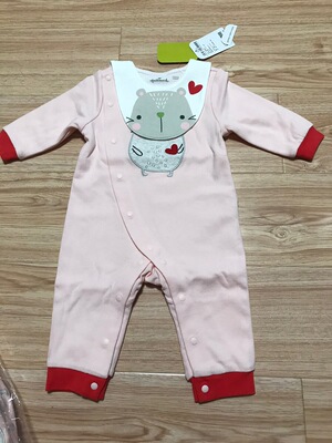 Hallmark贺曼春秋女婴儿宝宝双层连体衣口水巾爬服哈衣外出服90码