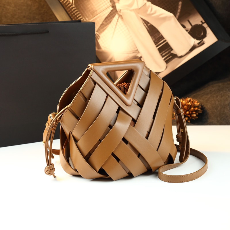 香港风真皮女包2025新款