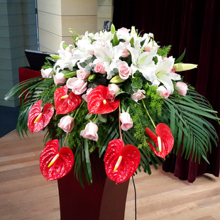 杭州鲜花会议台花签到桌花年会商务演讲台花同城送货上门