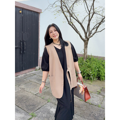 VOGANA戛纳家大码女装高智大女主休闲个性绑带收腰显瘦西装马甲