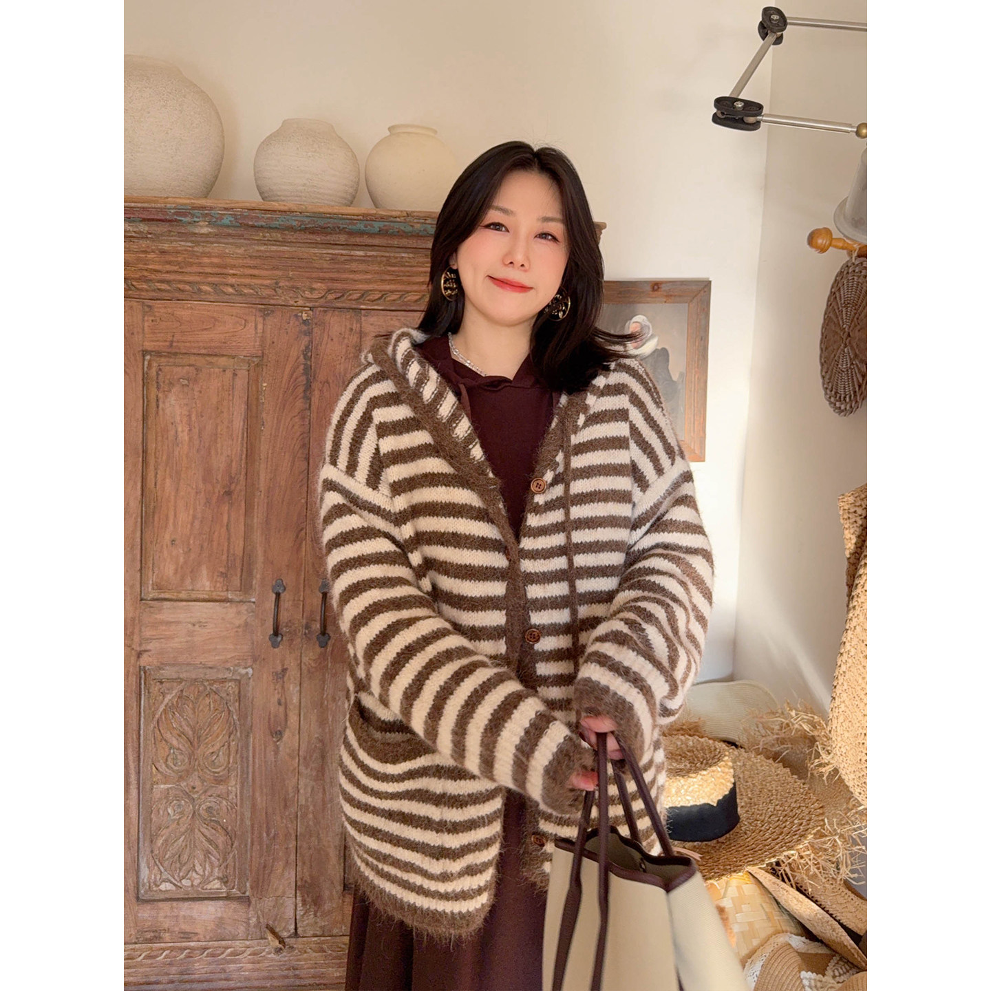 【1/26晚八点开售】韩系休闲慵懒松弛感减龄连帽保暖羊毛毛衣开衫,女装/女士精品,常规大码外套,淘宝优惠券,粉丝福利购,淘宝优惠卷