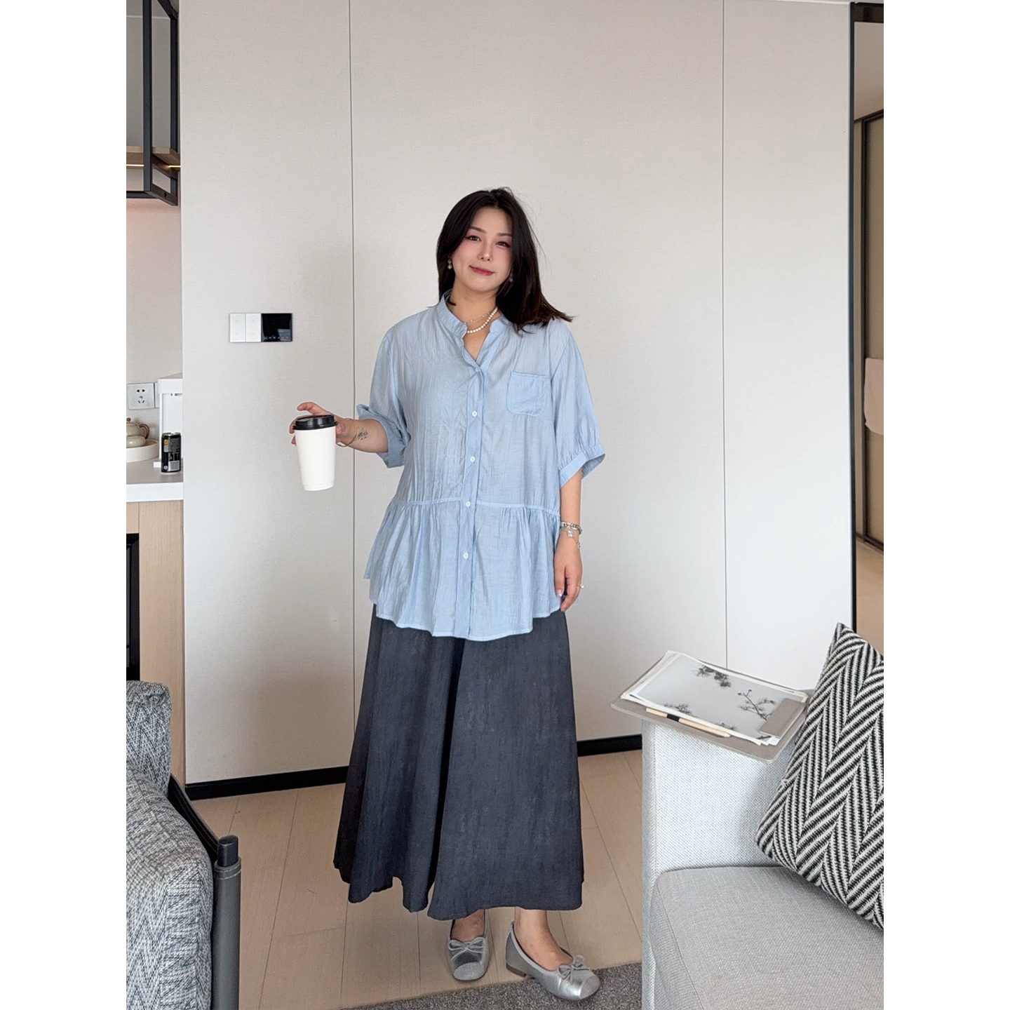 VOGANA戛纳家大码女装韩女清冷法式宽松显瘦天丝皱棉荷叶边衬衫夏