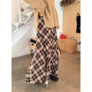 VOGANA戛纳家大码女装美拉德复古格纹高腰多片式下摆A字半身裙秋
