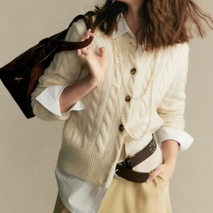 秋冬100%纯羊毛开衫女秋冬加厚软糯短款针织麻花毛衣外套保暖上衣