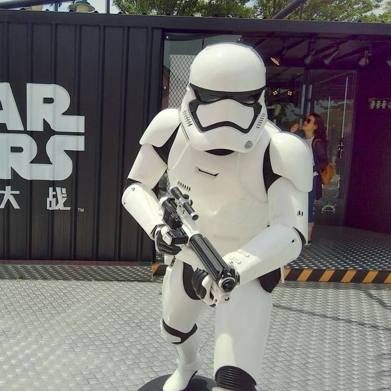 星球大战白兵卡通机器人模型暴风装饰摆件