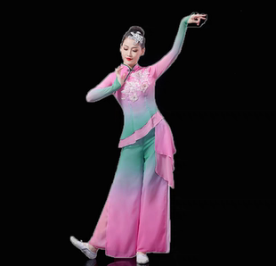 秧歌舞演出服装新款古典舞蹈服扇子广场舞东北胶州秧歌民族秧歌服