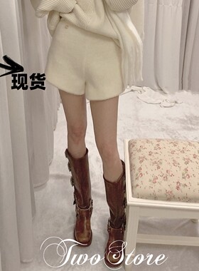 TWO“Simple ”奢牌毛感小A型修身高腰短裤