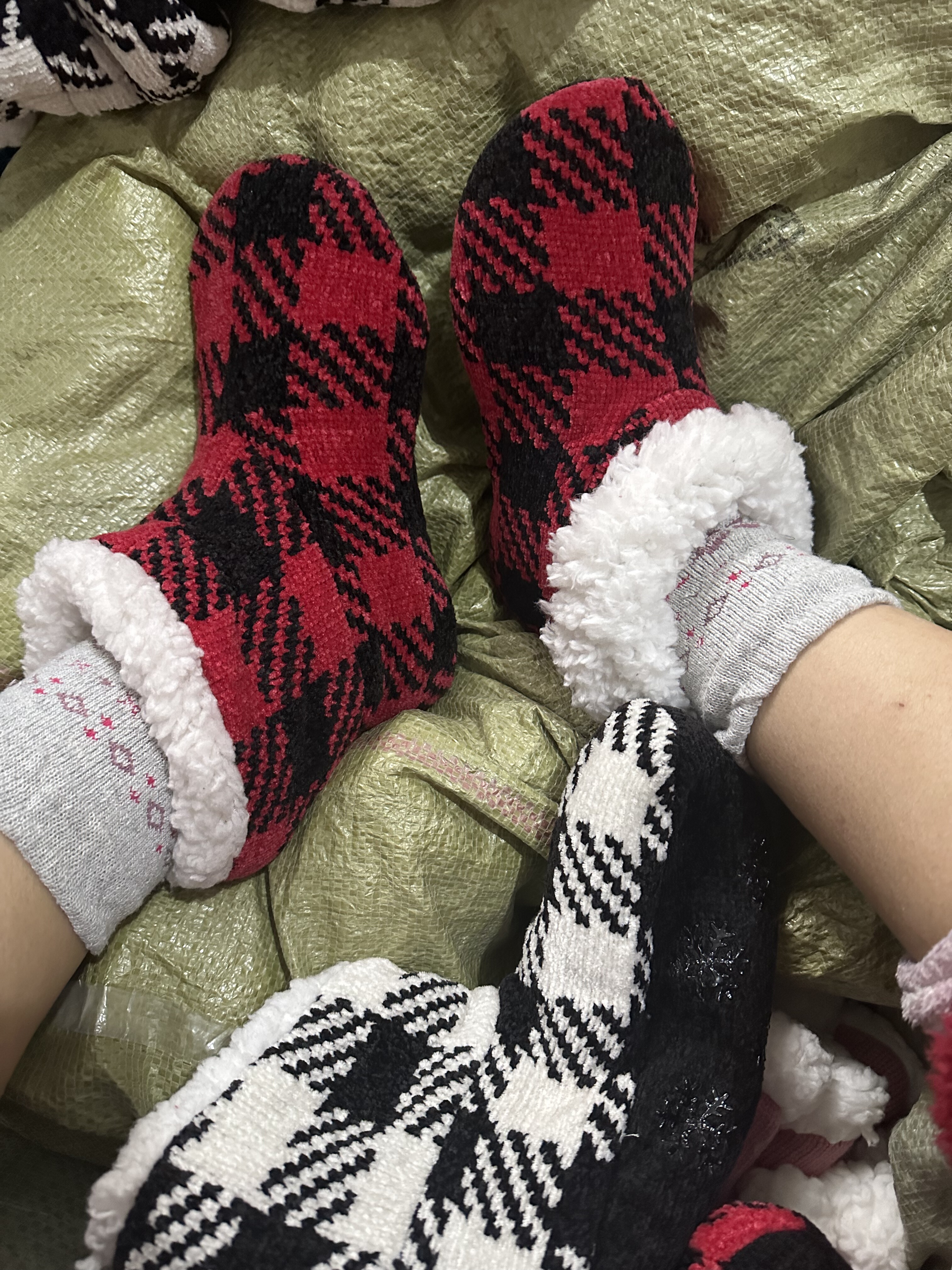 加厚地板袜男女仿羊羔绒保暖中长筒地板袜家居冬季雪尼尔