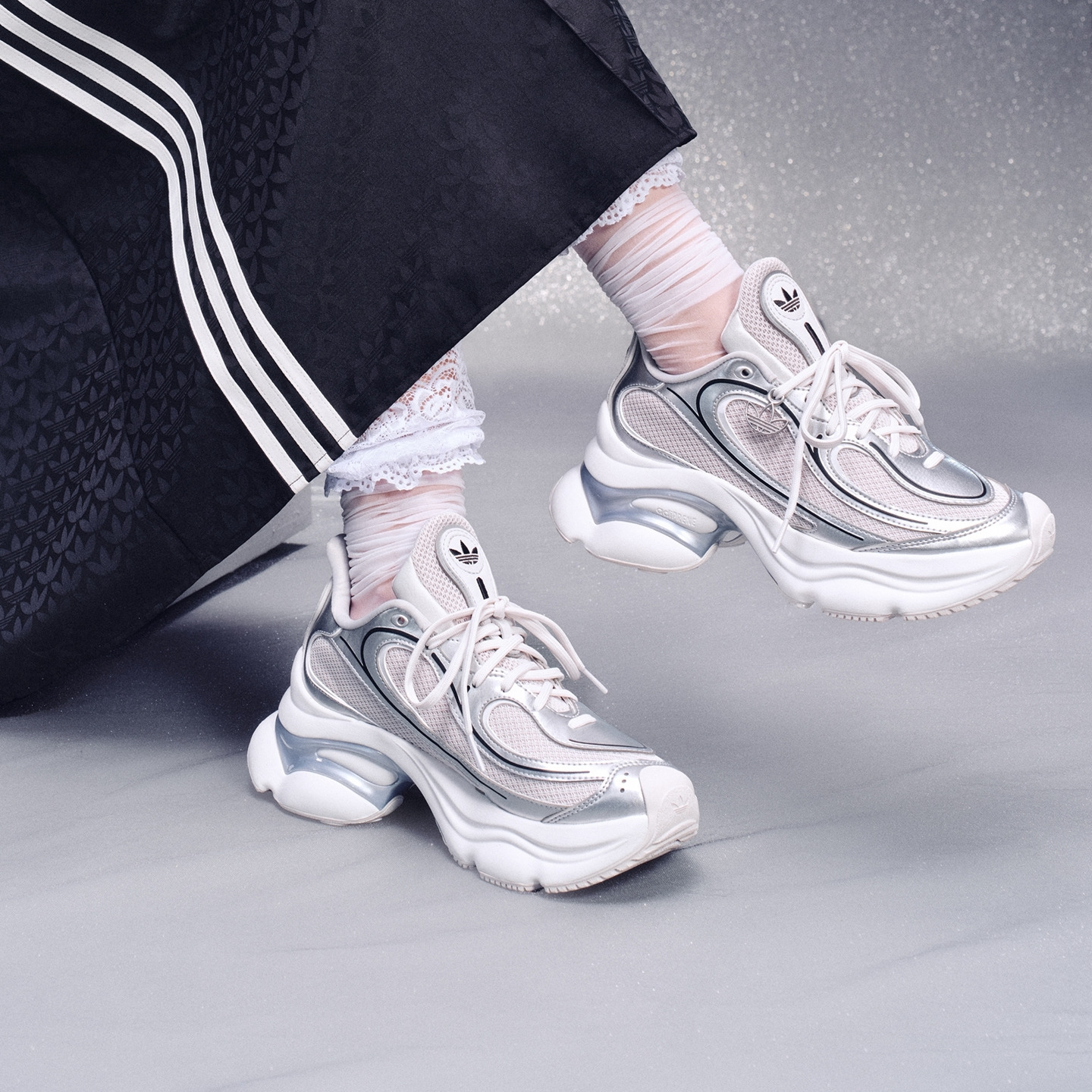 阿迪达斯正品三叶草女士耐磨运动鞋KI0583 KI0557 KI0556 HQ2676