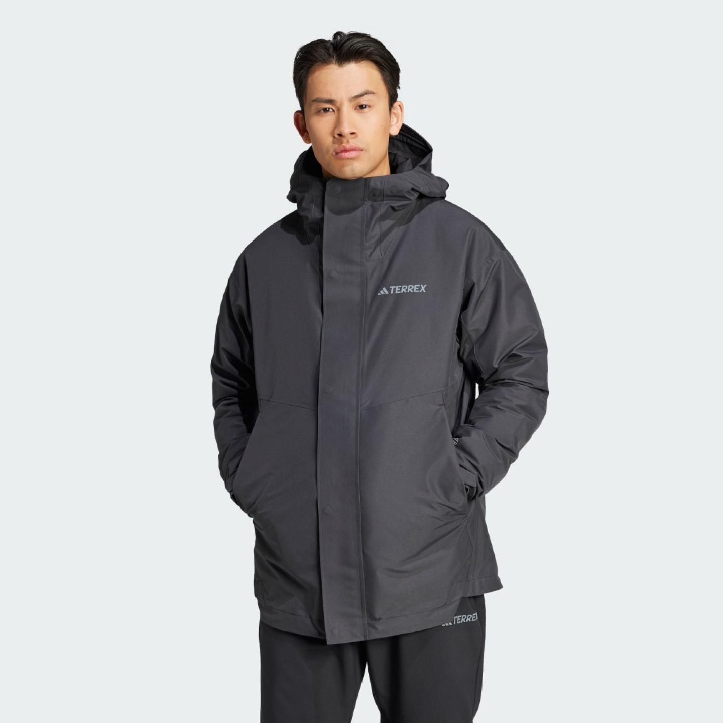 阿迪达斯男装2024冬新款冲锋衣