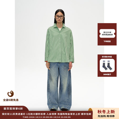 SHORT蓝色做旧水洗牛仔裤