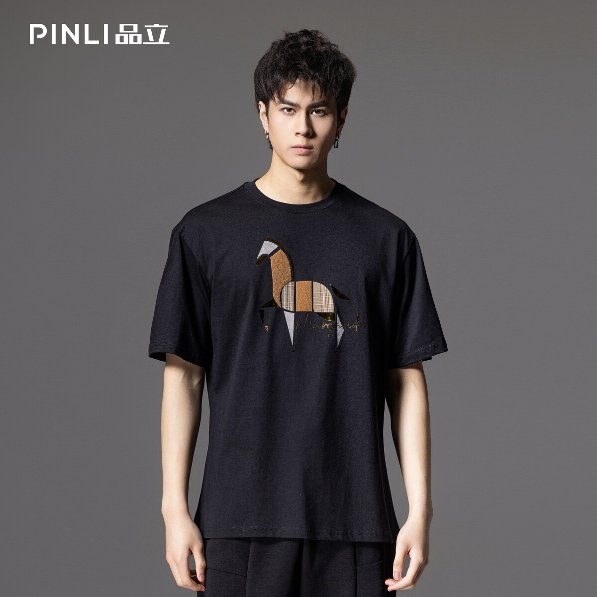 PINLI品立软金属压烫圆领短袖T恤图片