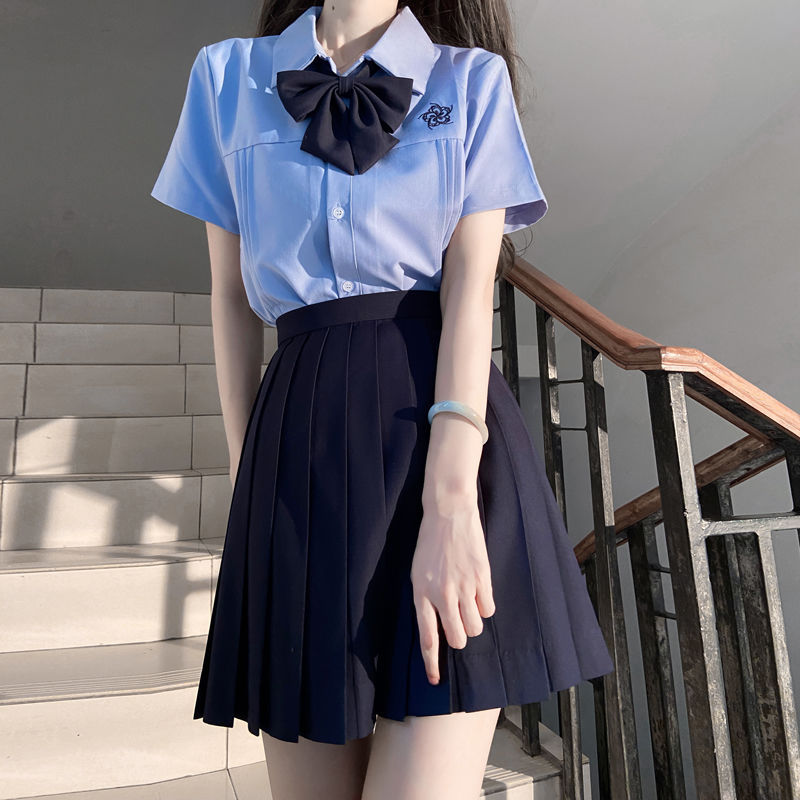 泰式原创jk衬衫刺绣短裙套装风琴褶方领白色蓝色polo衬衫女jk制服