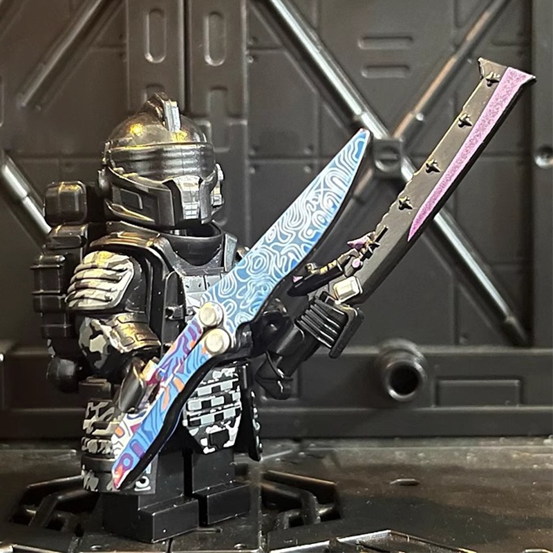 火焰刀地铁逃生黑鹰七级甲套小人仔外骨骼动力机甲和平精英积木