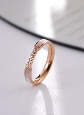 镶6钻轻奢高级感钛钢戒指情侣