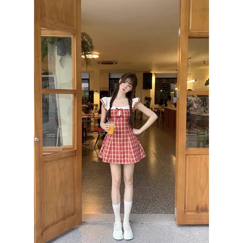学院风红色格纹蕾丝拼接连衣裙女夏季小个子收腰在逃公主蓬蓬短裙