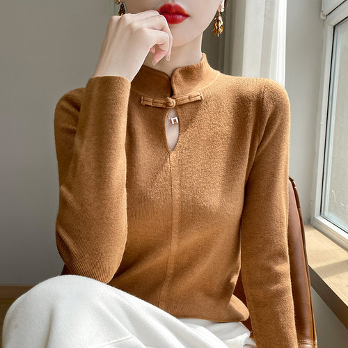 羊毛套头立领纯色针织衫