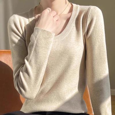 时尚冬季打底衫女修身内搭黑色针织衫U领大领口漏锁骨低领毛衣