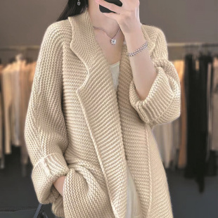 2025冬季羊毛衫中长款慵懒气质毛衣女高级感白色西装外套女加厚
