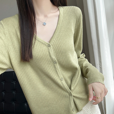 精纺超细羊毛开衫女薄款V领修身2025春季针织衫上衣外套毛衣打底