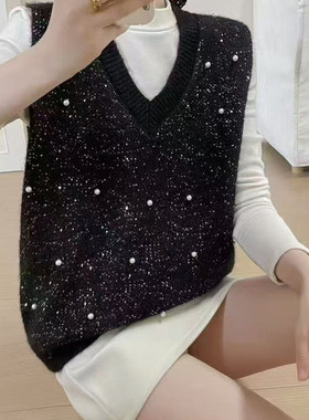 2025秋冬新款重工钉珠V领无袖马甲女黑色叠穿背心显瘦遮肉上衣