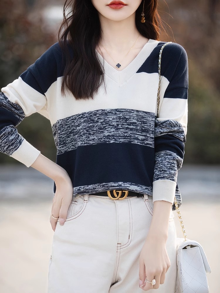 纯棉套头V领条纹针织衫