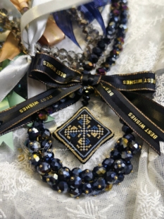 民族风瑶族刺绣水晶汽车挂件高级感吊饰网红车内挂饰（手绣布）