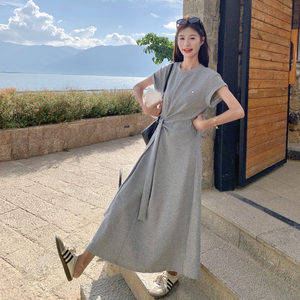 休闲运动浅灰色连衣裙女夏2025新款长裙减龄超火大方得体独特别致图片
