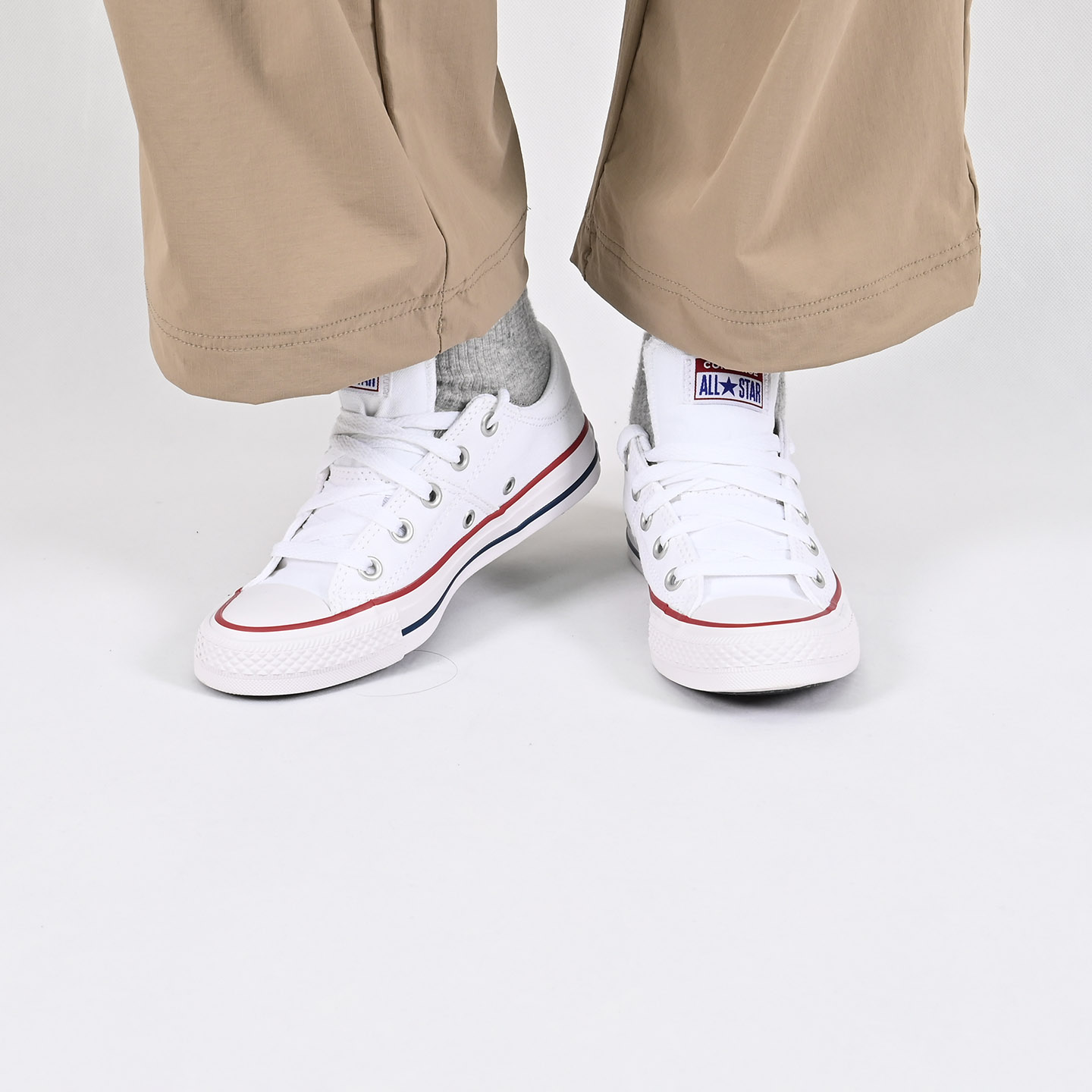 Converse女子低帮帆布鞋