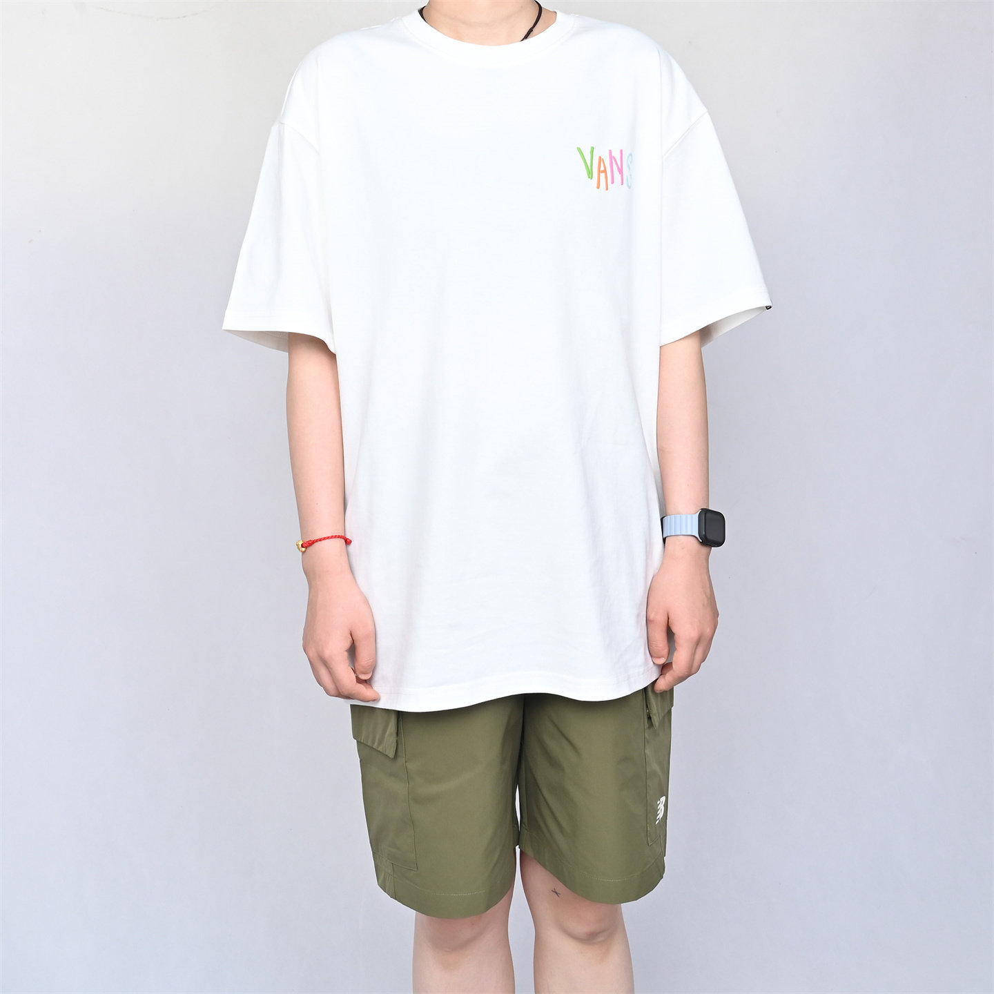 VANS范斯夏季新款男子圆领短袖运动休闲百搭白色T恤VN000TMNFS8