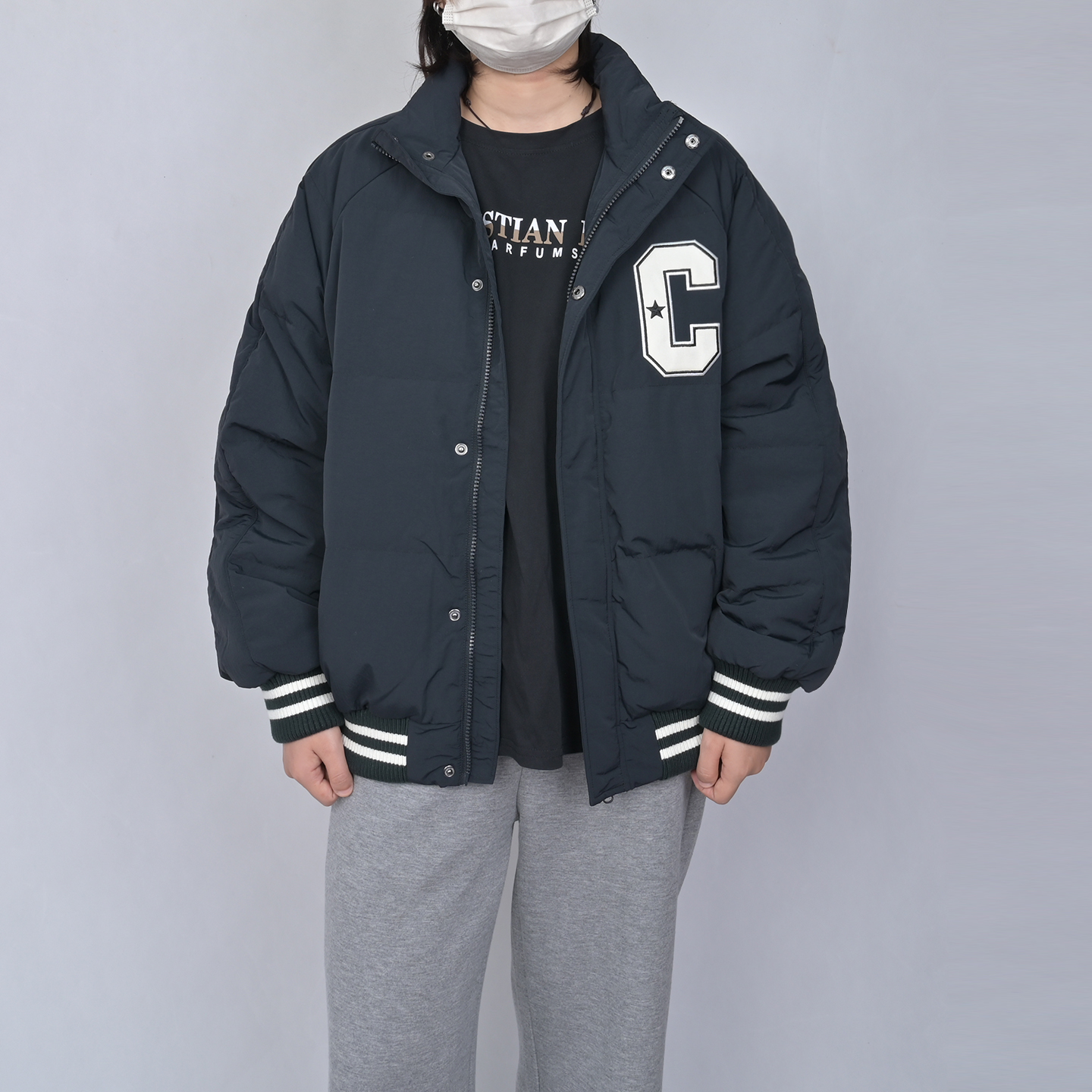 Converse情侣款保暖羽绒服