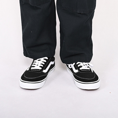 VANS男子复古百搭板鞋
