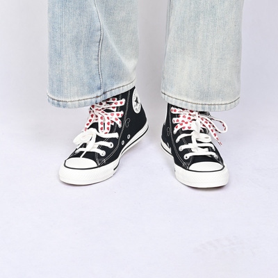 Converse女款高帮休闲板鞋