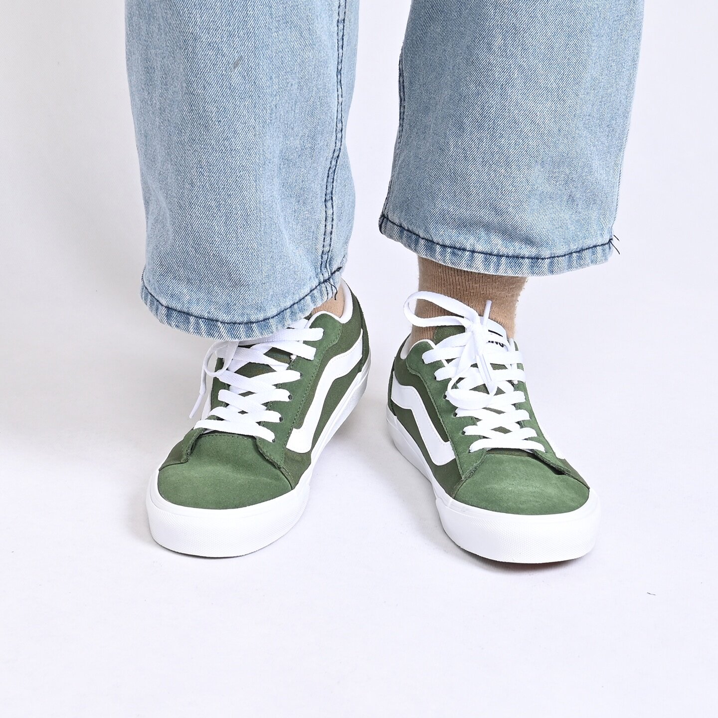 VANS男款低帮百搭板鞋