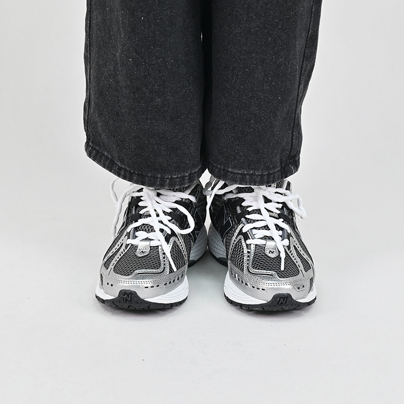 NEWBALANCE情侣百搭潮流运动鞋