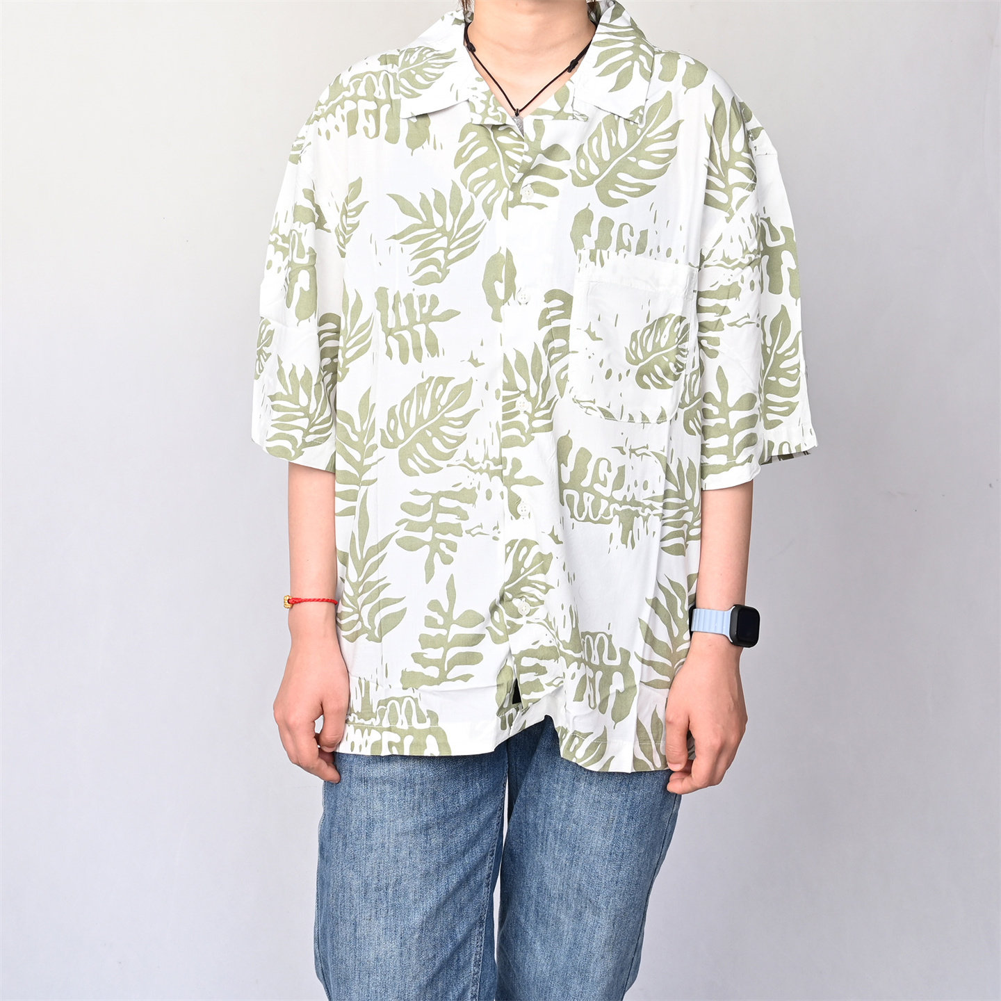VANS范斯夏季新款男子短袖衬衫翻领印花百搭休闲上衣VN000VTPFSG - 实物图