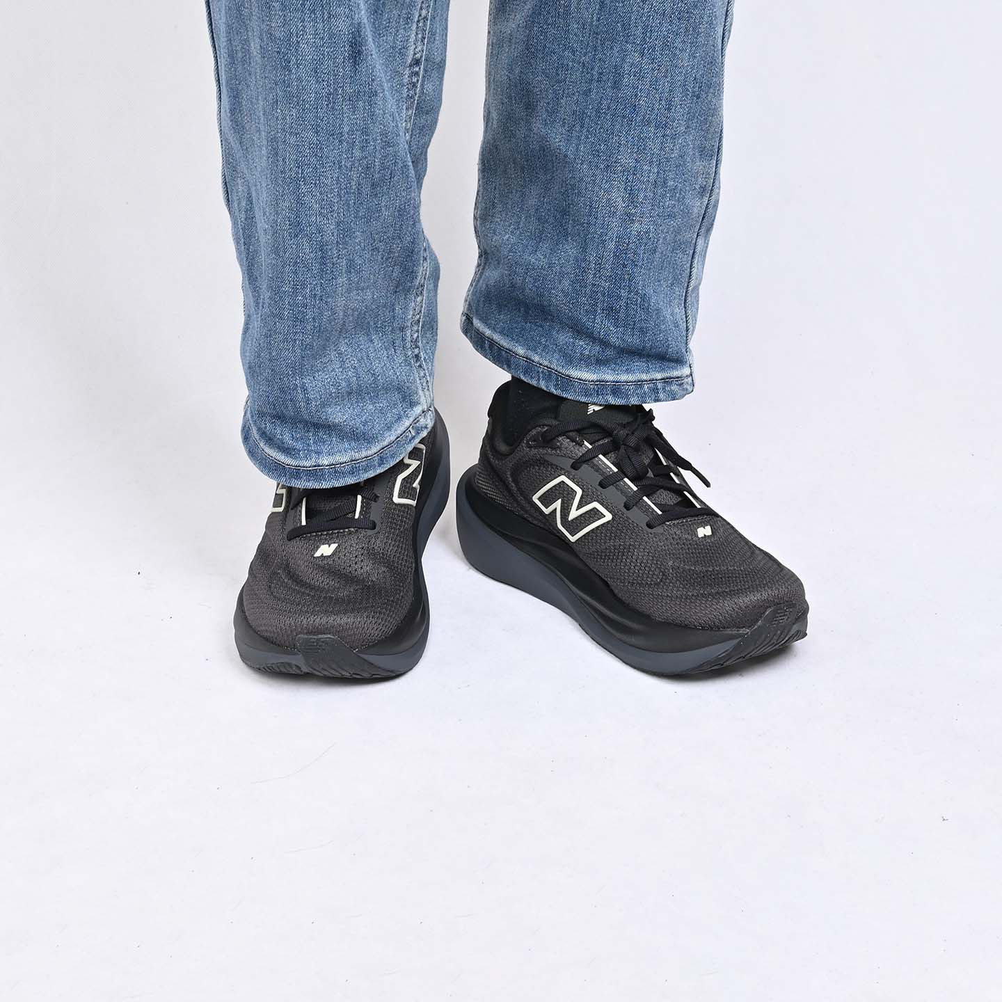 NEW BALANCE NB新款男子运动鞋1080舒适潮流百搭跑步鞋M10805MD-D