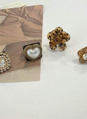 韩国自制小众韩系黑色方快合金爱心立体花朵ins戒指女个性百搭 潮