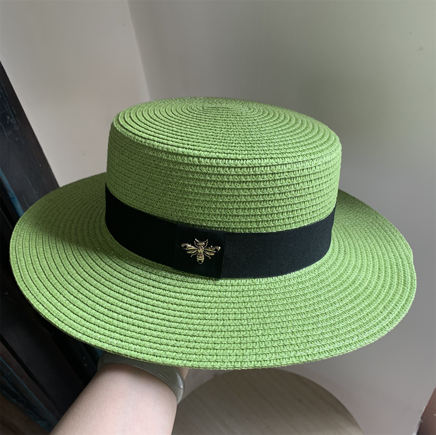 韩国平顶休闲沙滩草帽女夏季小蜜蜂遮阳宽檐爵士帽绿百搭太阳帽子