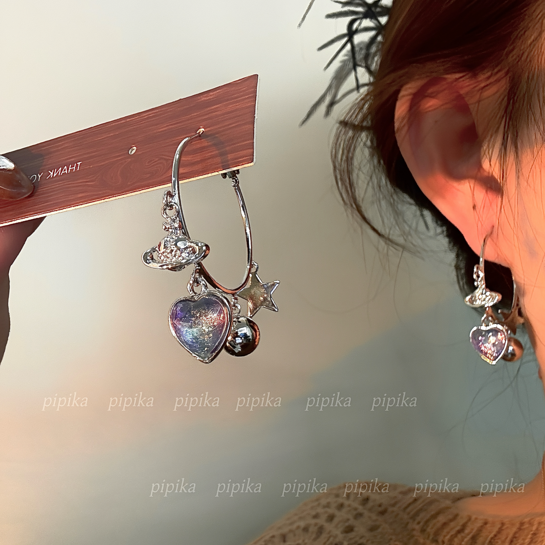 pipi原创宇宙银河超闪幻彩爱心土星耳圈复古冷淡风耳环女高级银针