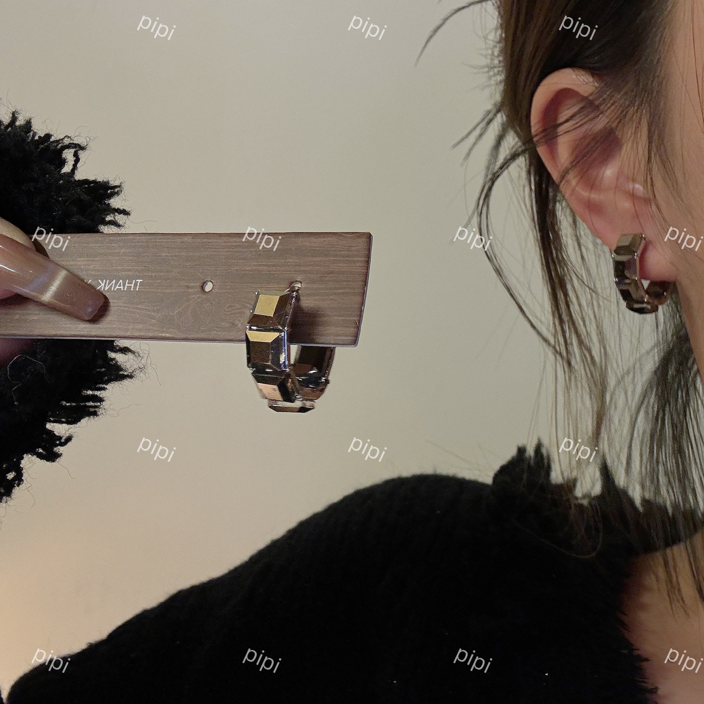 pipi甜辣风灰色锆石圈圈耳扣耳环轻奢小众高级感时尚个性独特耳饰