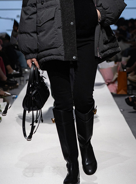 【祖系列】商场品牌女装折扣2025年冬季专柜679元磨毛紧身牛仔裤