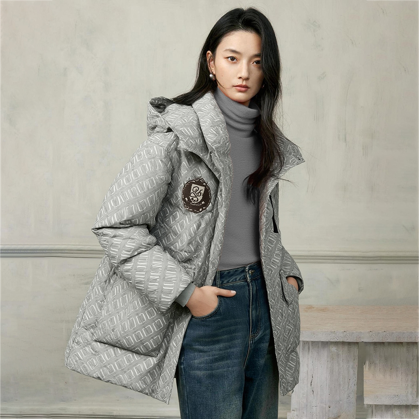 熙系列90绒162克加厚连帽羽绒服